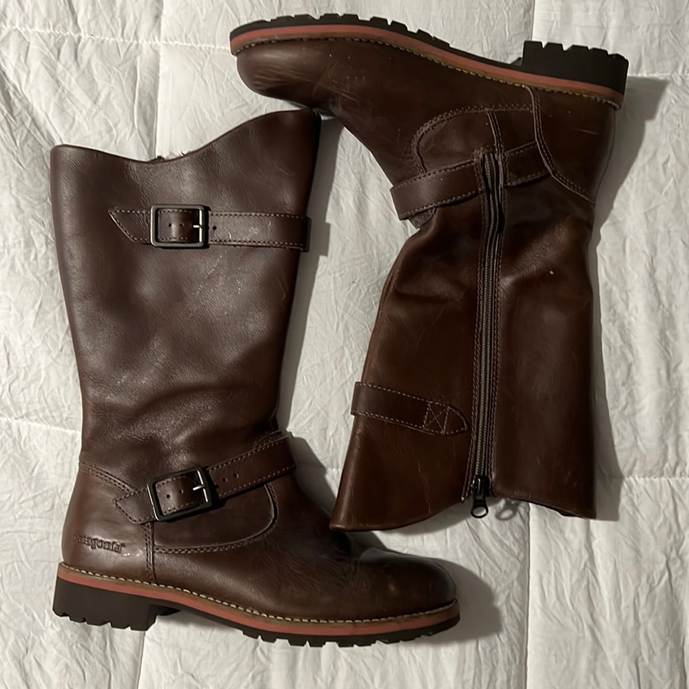 Patagonia waterproof women’s brown